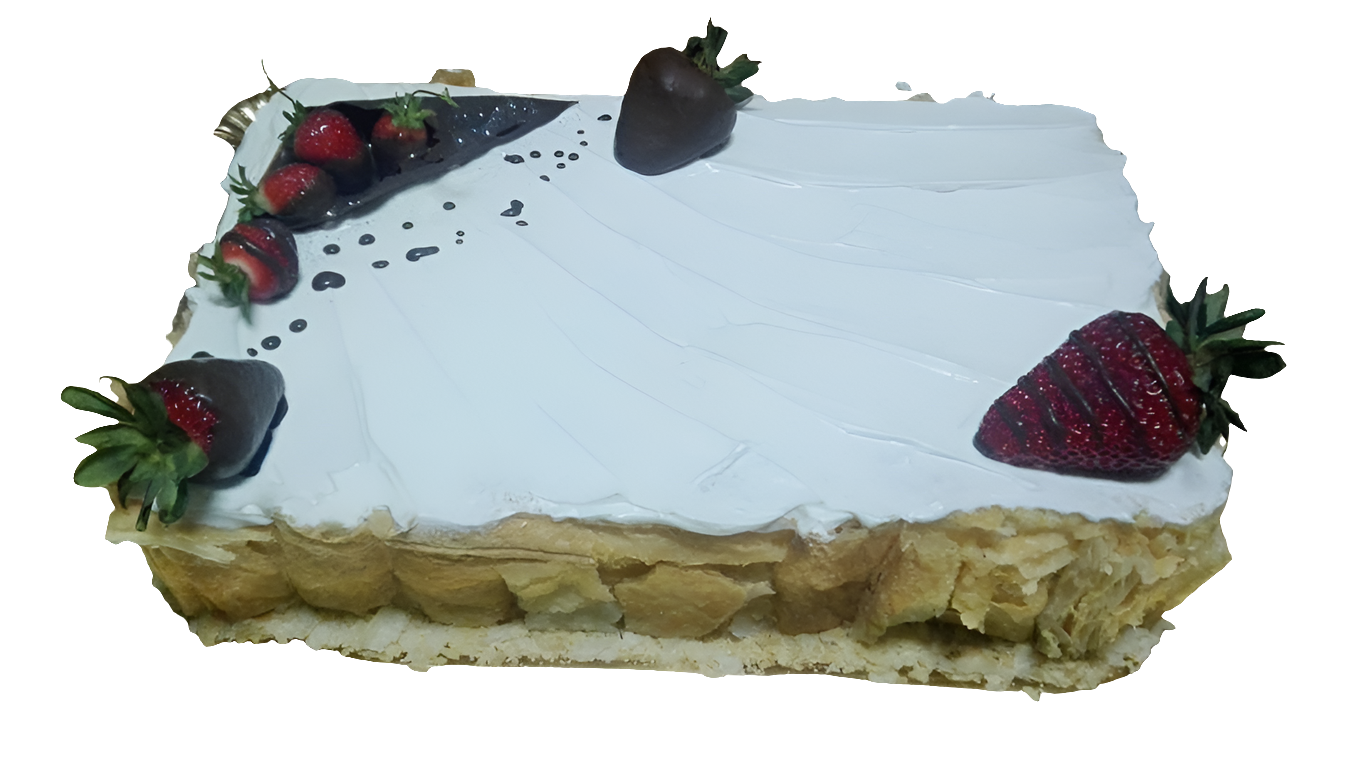 bolo aniversario retangular com massa folhada
