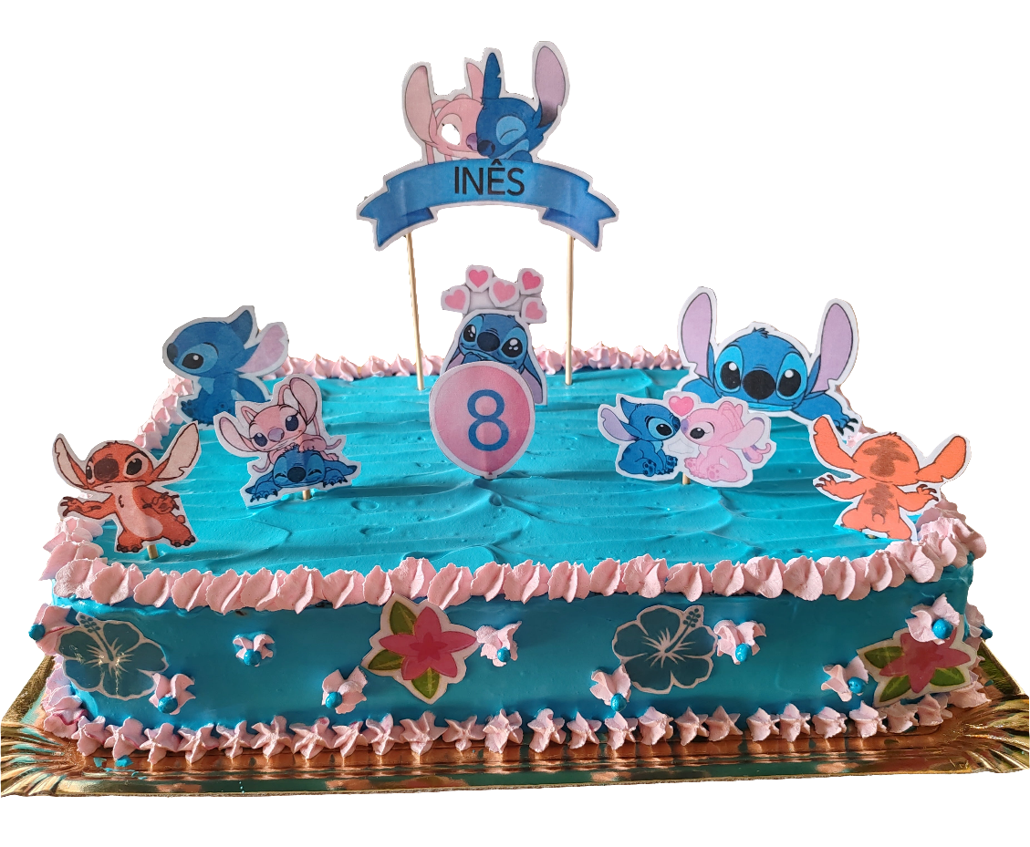 Bolo retangular com topper infantil