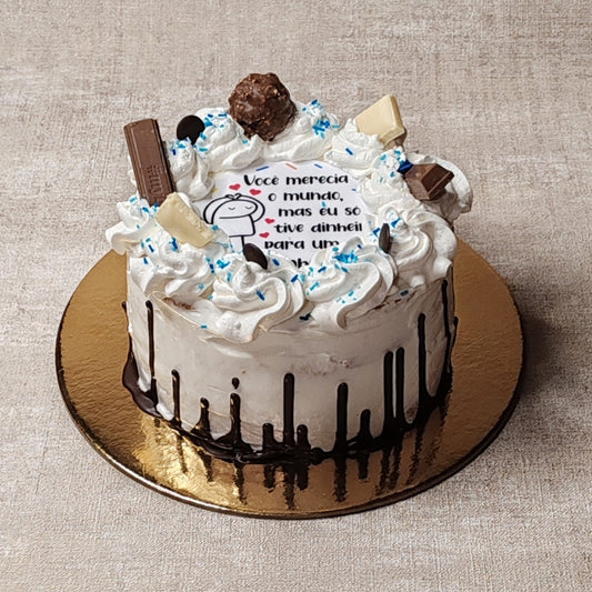 Bolos aniversário com frases personalizadas